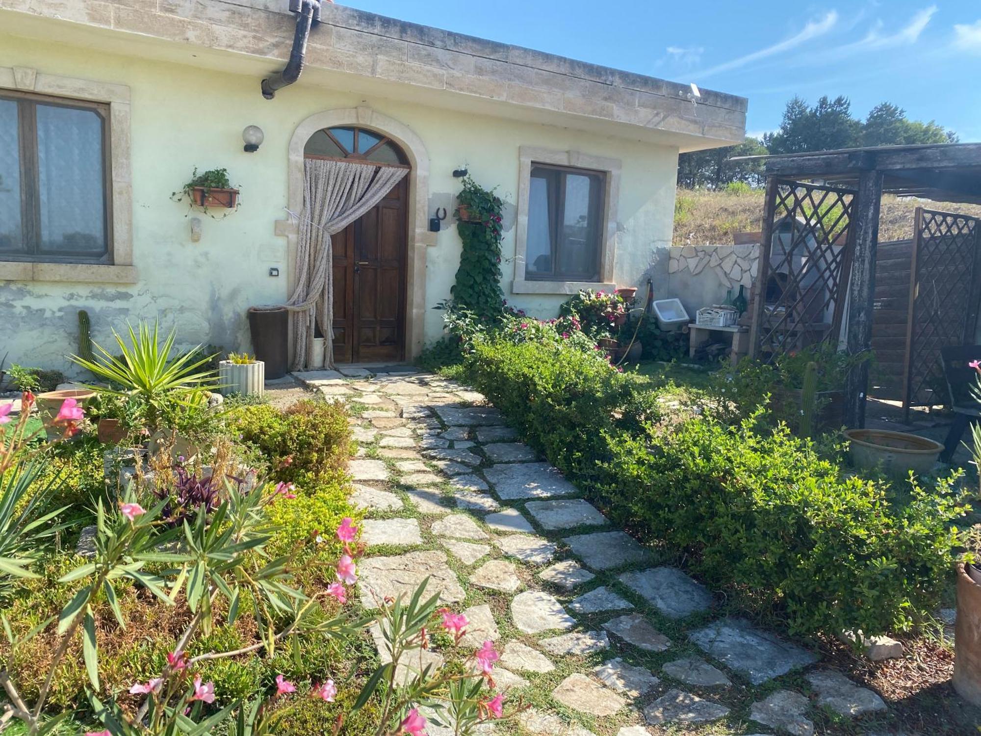 Villa Radiosa Gravina in Puglia Exterior photo